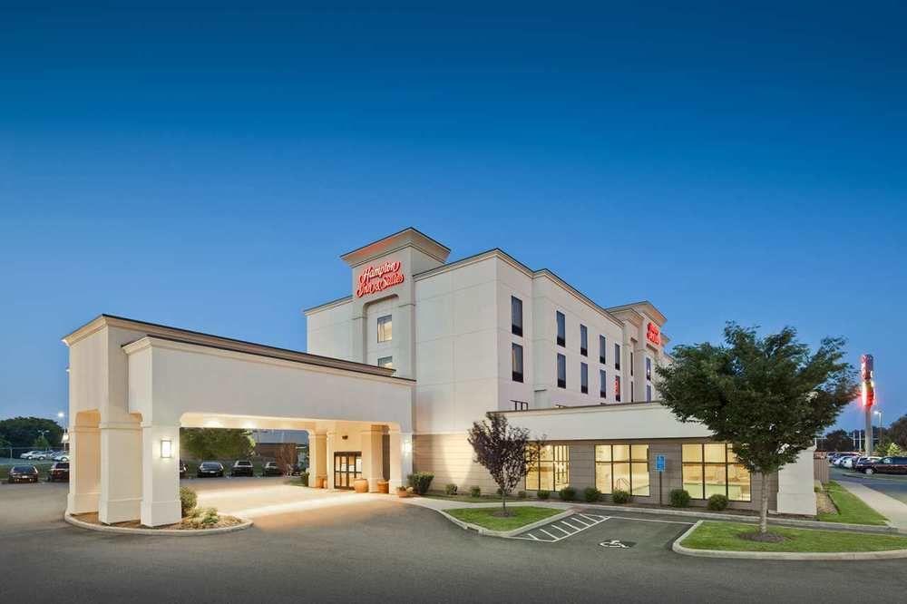 Hampton Inn & Suites Уэст-Хейвен Экстерьер фото