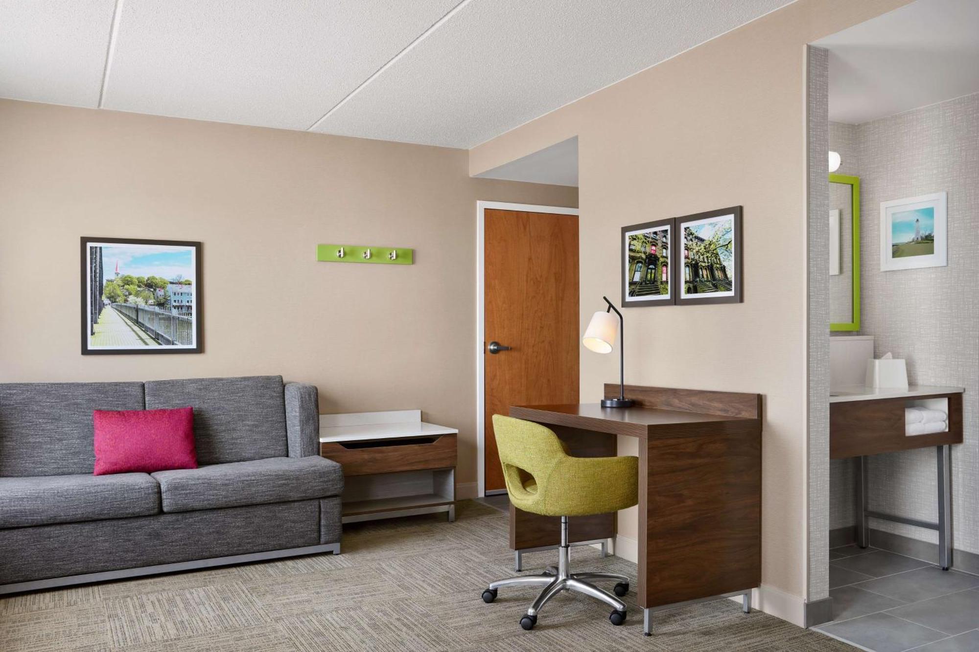 Hampton Inn & Suites Уэст-Хейвен Экстерьер фото