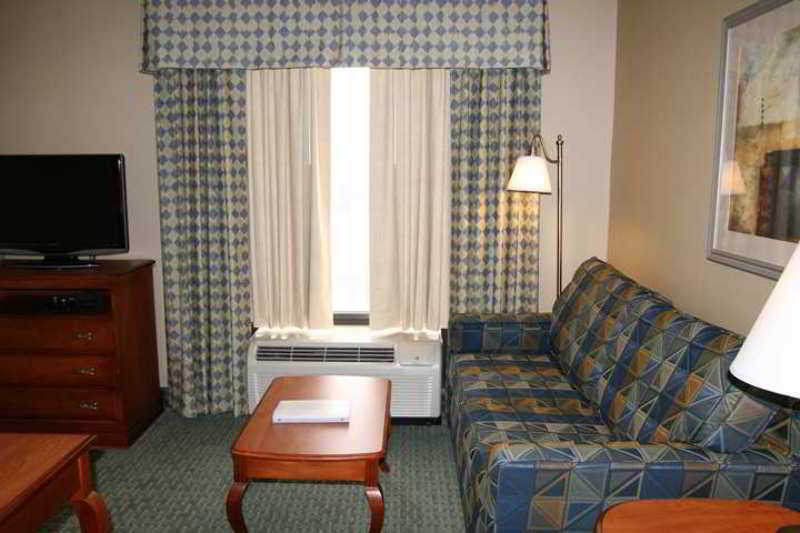 Hampton Inn & Suites Уэст-Хейвен Номер фото